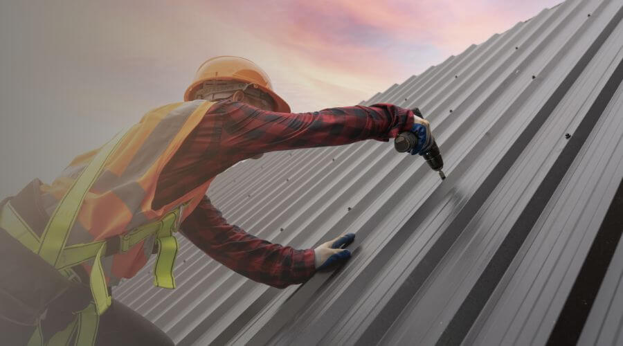 Expert Emergency Roof Repairs services in Caledonia, IL